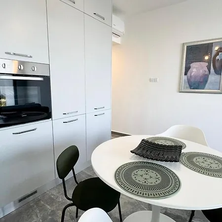 Modern One-bedroom In Popular Area * Kharcha