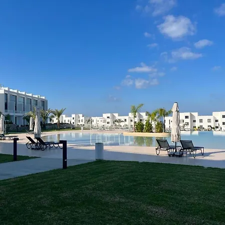Modern One-bedroom In Popular Area *